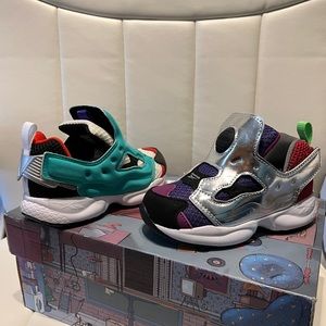 New with tags Size 8 Toddler Versa Pump Fury Shoes - Reebok Minion